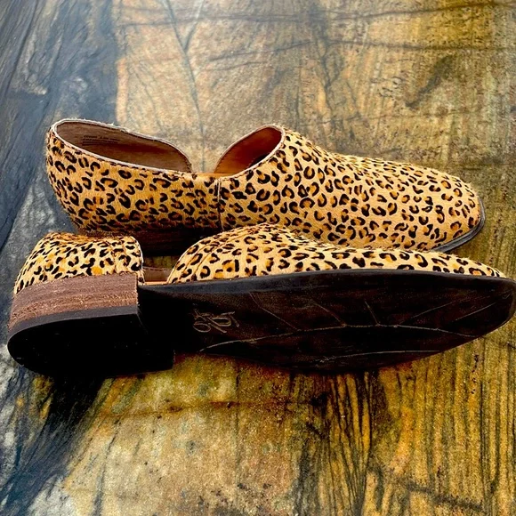 OTBT “Coyote shoes”. Cheeta print calf hair. New with tags. - Picture 6 of 8